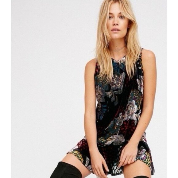 Free People Dresses & Skirts - Free People Velvet Burnout Floral Mini Dress Size XS